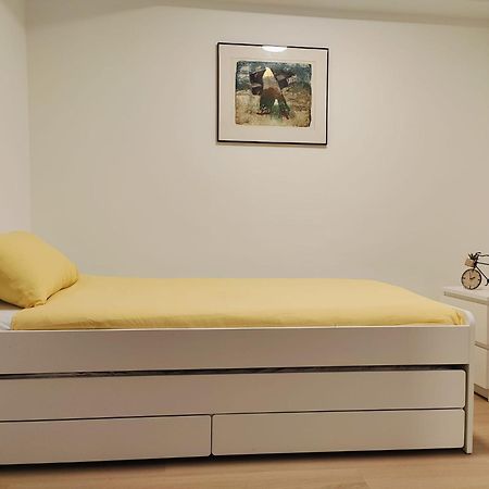 Bright & Cozy Appartment In Brussel Bagian luar foto
